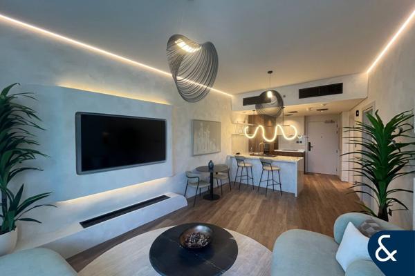 One Bedroom | Vacant | Fully Upgraded |