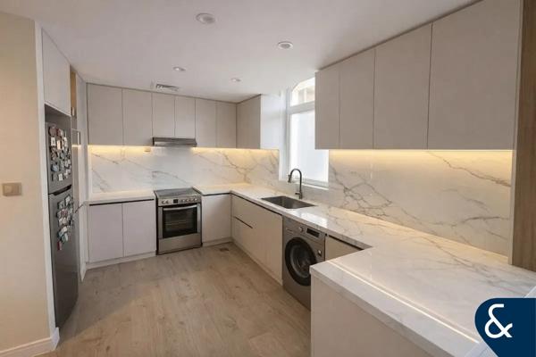 Corner Unit | Modified Layout | Upgraded