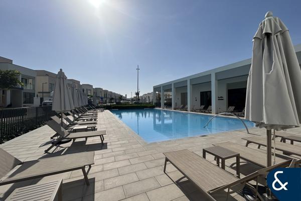 Luxury Villa I Park View I Vacant Now