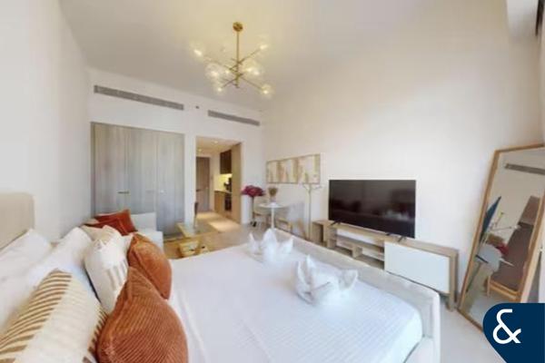 Luxury Studio | Furnished | Modern interior