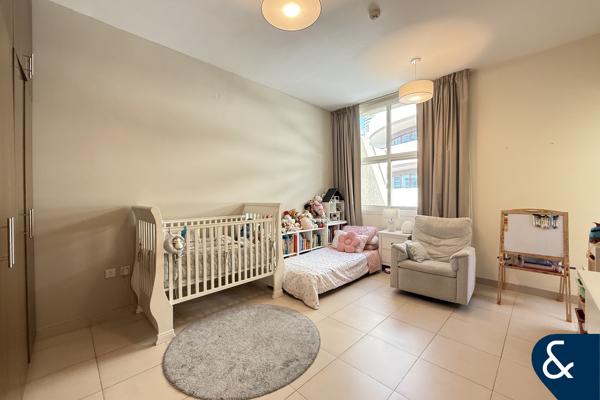 Exclusive | Stunning finish throughout | Vot