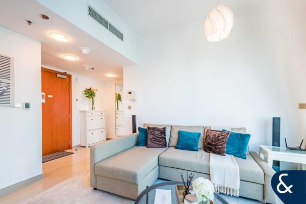 High Floor | 1 Bed | Upgraded | Vacant