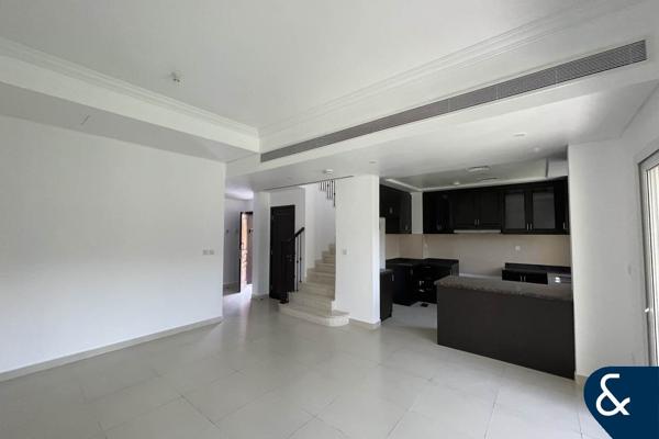 Single Row | Type D+ | Near Park | Vacant