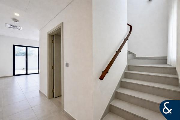 Single Row | Close to Pool | Landscaped