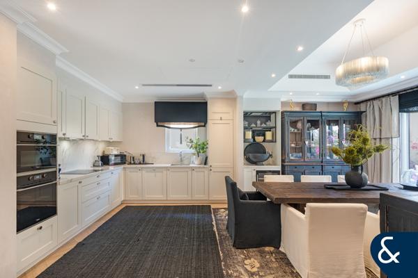 Upgraded | Vacant | Extended Corner | Type 4