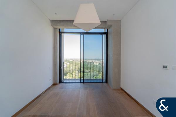 High Floor | 2 Bedroom | Available Now