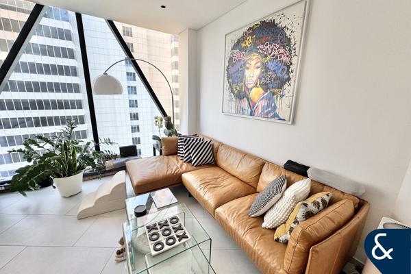 High Floor | Canal View | Natural Light