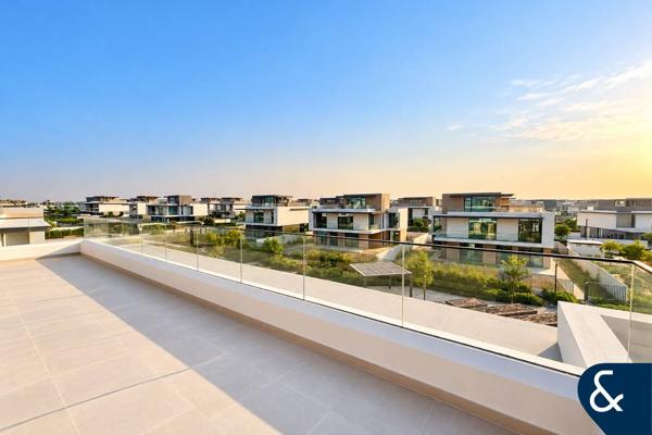 Lawn Backing | Independent Villa | 4 Bed