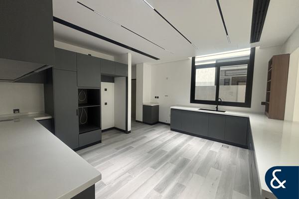 Custom Villa | Spacious Layout | Vacant