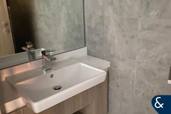 Upgraded | Marina | Sea View | 2 Bed | maids