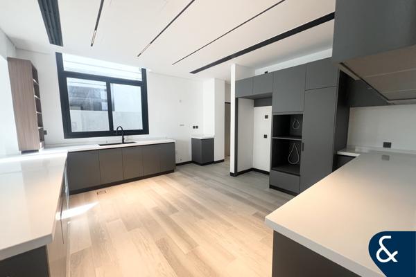 Custom Villa | Spacious Layout | Vacant