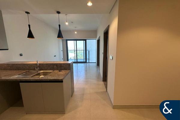 One Bedroom | Upgraded | Luxury | High Floor