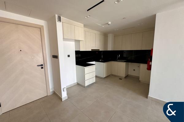 Vacant Now | Spacious | Next To Park | JVC