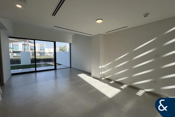 Park Backing | Landscaped Garden | 4 Bed