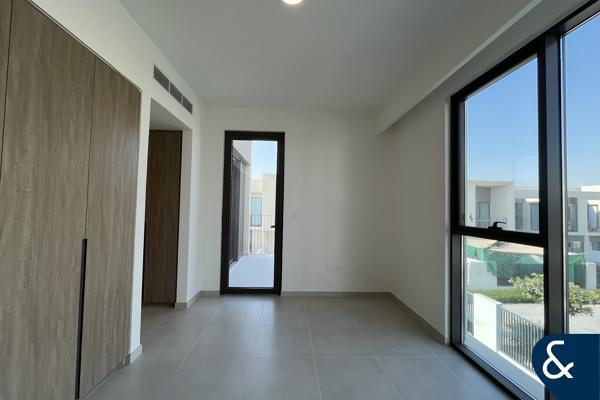 Park Backing | Landscaped Garden | 4 Bed