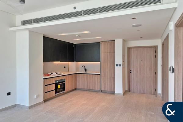 Luxurious 1 Bed | Unfurnished | Brand New