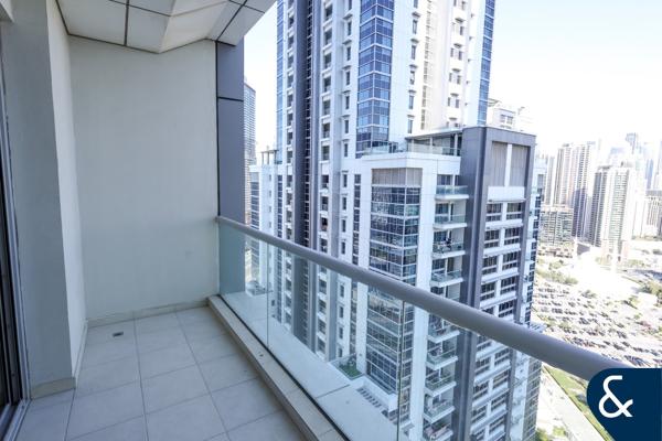 PRIME LOCATION | SPACIOUS | PARK VIEW