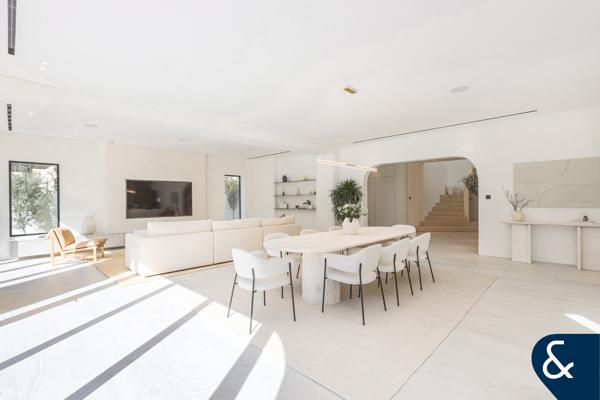 Incredible Turnkey | Golf Course | 5 Bed