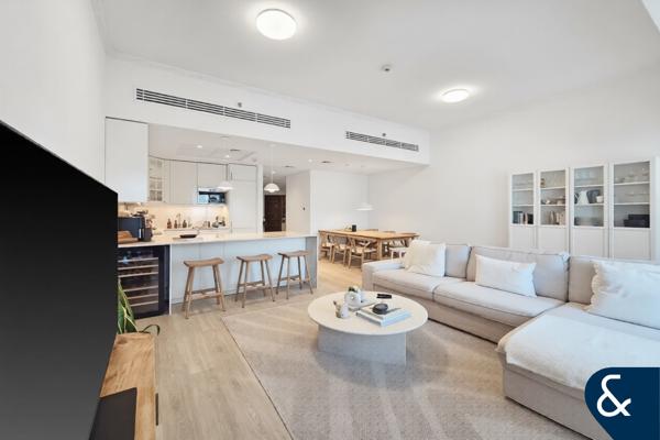 Two Bed | Fully Upgraded | Marina Views | VOT