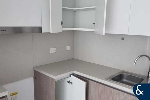 1 Bed | Partial Sea View | Spacious Layout