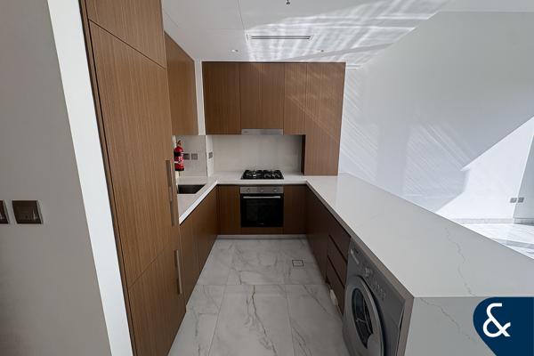 1 Bedroom | Balcony | Studio City Living