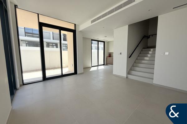 Vacant | Huge Corner Plot | Four Bedrooms