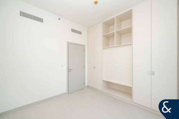 High Floor I Full Park View I Vacant Now