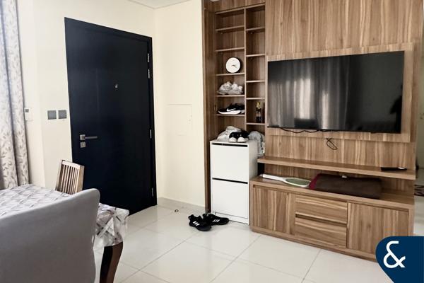 3BR+ Maids | Corner | Closed Kitchen | R2EM