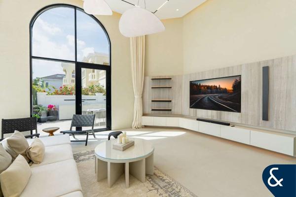 Brand New | Fully Upgraded | Skyline View