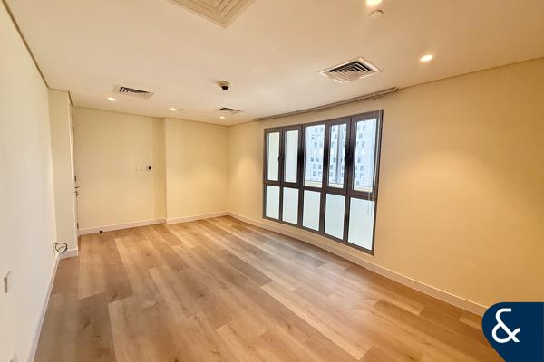 1 Bed Duplex | Upgraded | Available Now