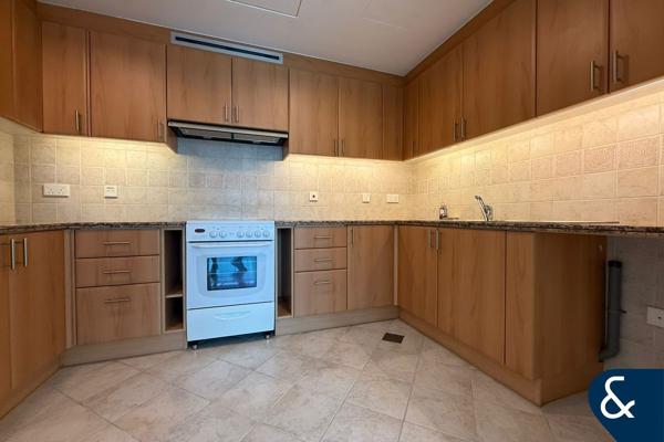 One Bedroom + Study | Vacant | Mid Floor