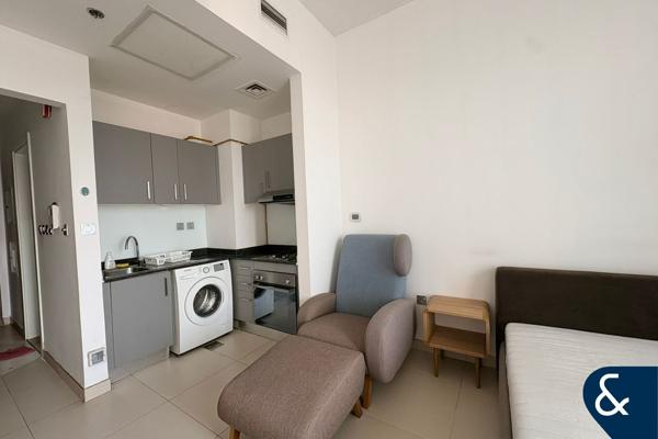 Furnished | Vacant | Near Metro