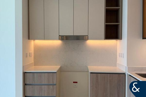 Brand New | Chiller Free | Vacant | 1 Bed