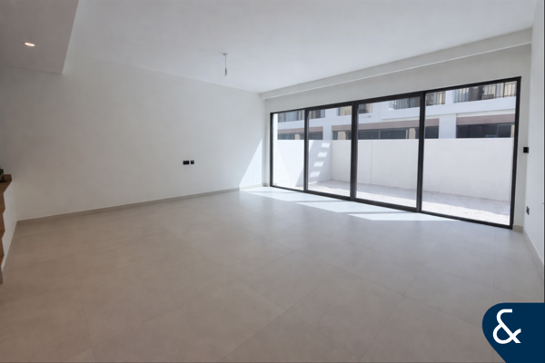 5 Bed | Handed Over | Corner Unit | Front Row