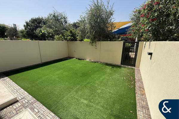 Single Row | Park and Pool Backing | 2 Bed