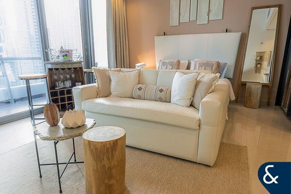 spacious studio | marina views | 12 cheques