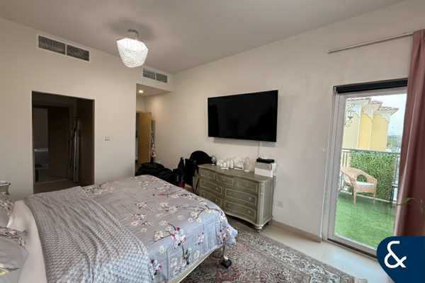 Vacant Now | End Corner | Standalone Villa