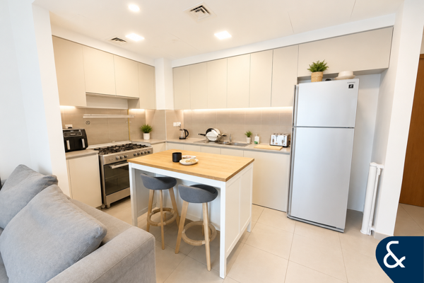 Pool View | Notice Served | Mid Floor | 2 Bed