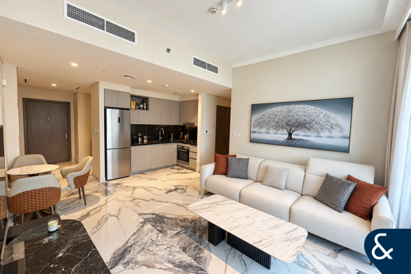 1 Bed | Fully Upgraded | Burj View | Vacant