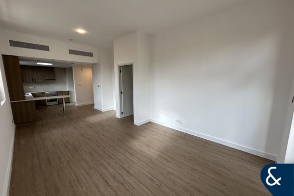 Upgraded 1 Bed | Corner Unit | High Floor