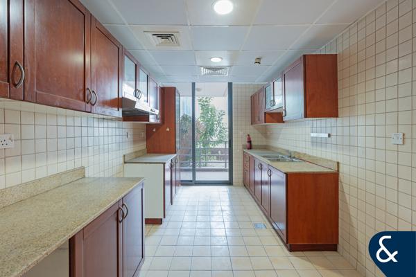 Vacant Unit | Duplex 4 Bed | Large Terrace