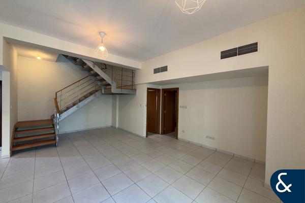 2,984.83 sq ft - Vacant Unit - Duplex 4 Bed