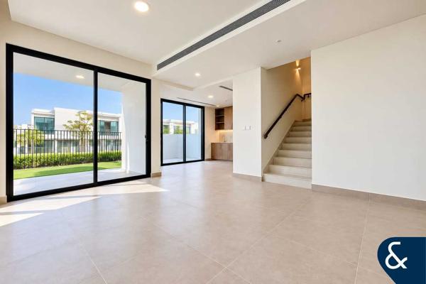 Park Backing | Large Plot | Landscaped