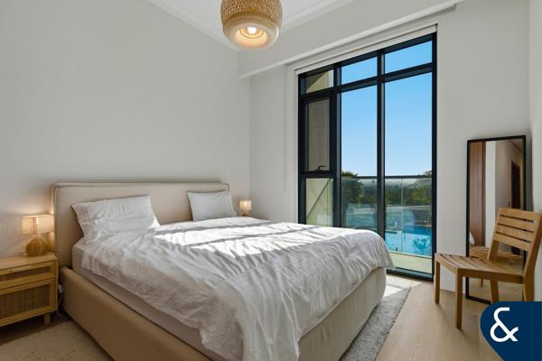 GOLF COURSE VIEW | 3 BED + MAID | UPGRADED