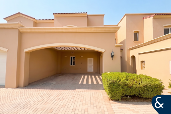Vacant on Transfer | 3 Bed + M | Single Row