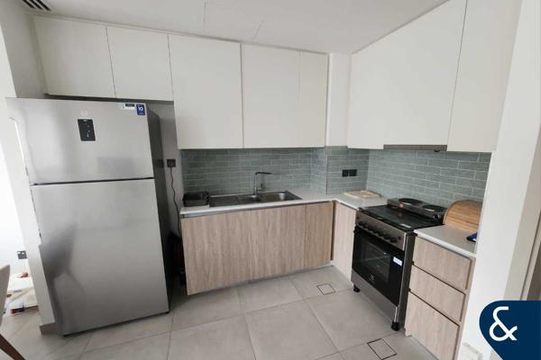 Spruce Style | Close To The Pool | Vacant