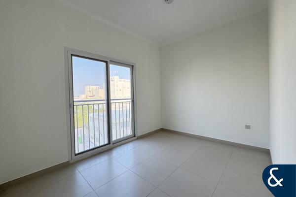 Cheapest on the Market | Single Row | Corner