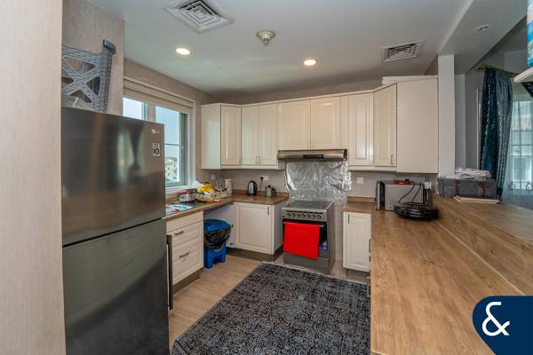Northwest Apartment | 2 Bed | Pool View