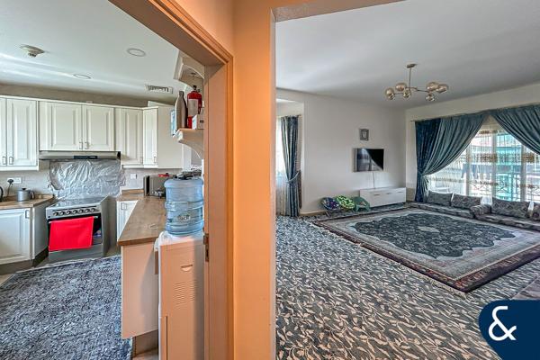 Northwest Apartment | 2 Bed | Pool View