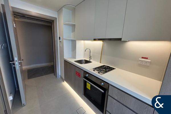 Spacious Studio | Vacant | Golf Views